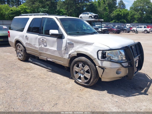 Salvage Ford Expedition Image