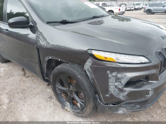 Jeep Cherokee Altitude Fwd
