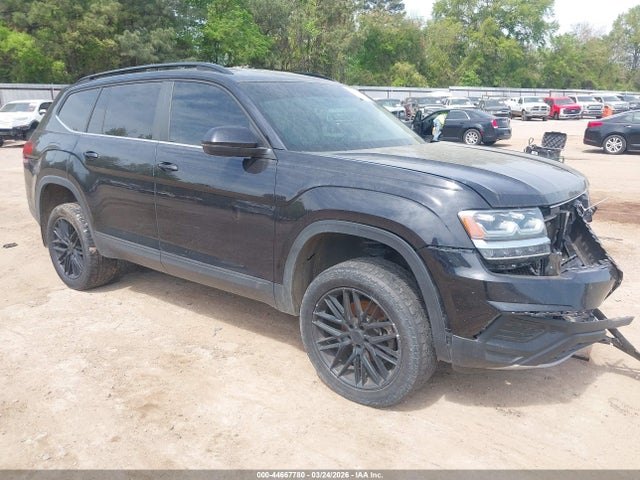 Salvage Volkswagen Atlas Image