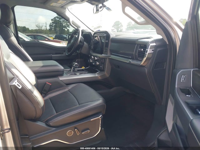 Ford F-150 Lariat