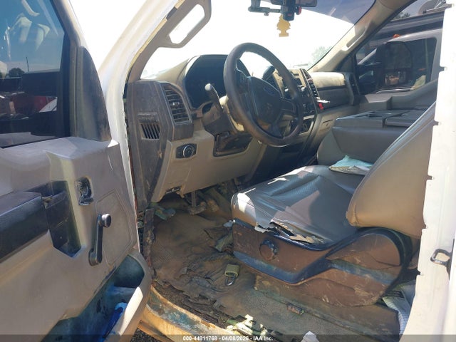 Ford F-550 Xl