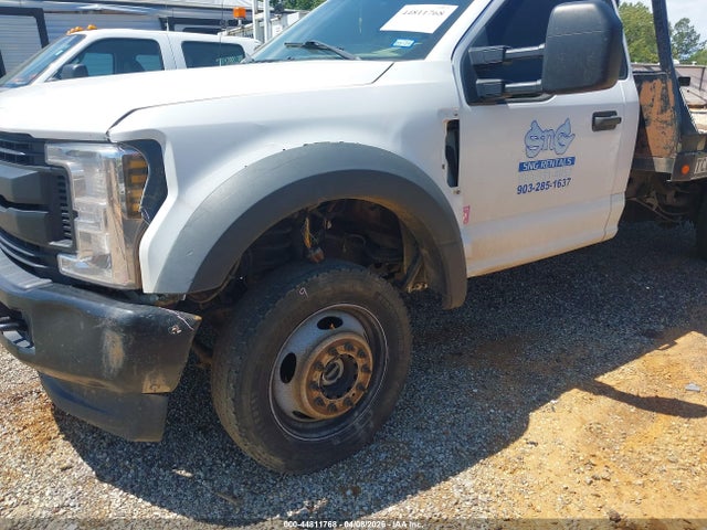Ford F-550 Xl
