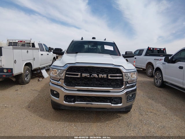 Ram 2500 Tradesman  4x4 6'4 Box