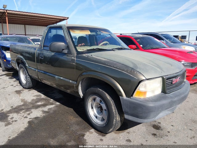Salvage GMC Sonoma Image