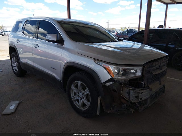 Salvage GMC Acadia Image