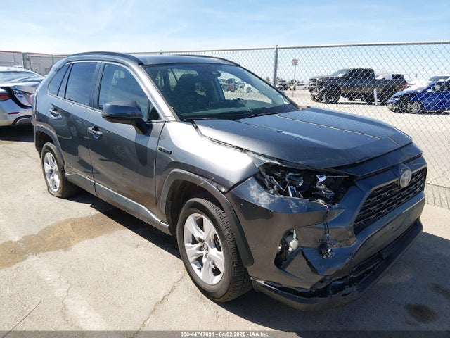 Salvage Toyota RAV4 Image