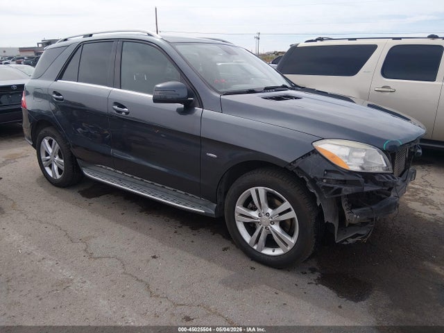 Salvage Mercedes-Benz M-Class Image