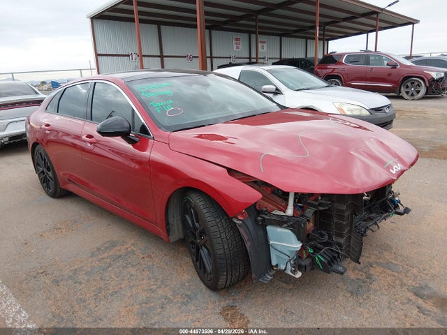 Salvage Kia K5 Image