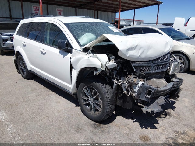 Salvage Dodge Journey Image