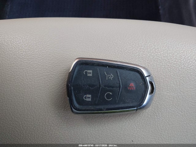 Cadillac XT5 Standard