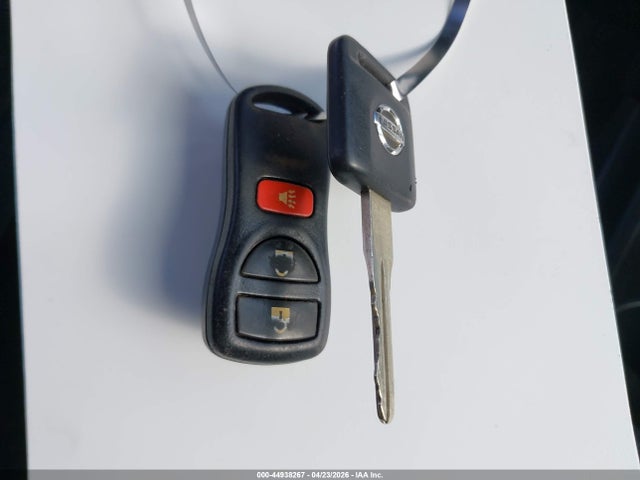 Nissan Versa 1.8 S