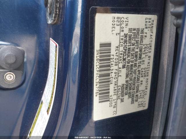 Nissan Versa 1.8 S
