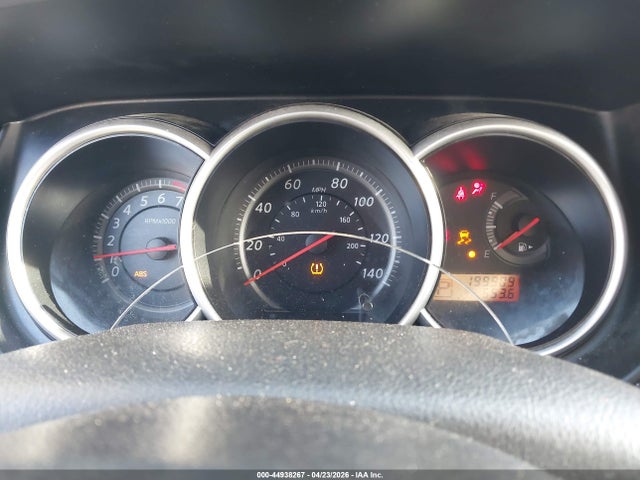 Nissan Versa 1.8 S