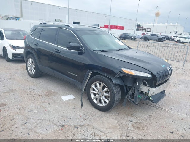 Salvage Jeep Cherokee Image