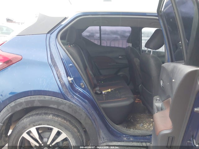 Nissan Kicks Sr
