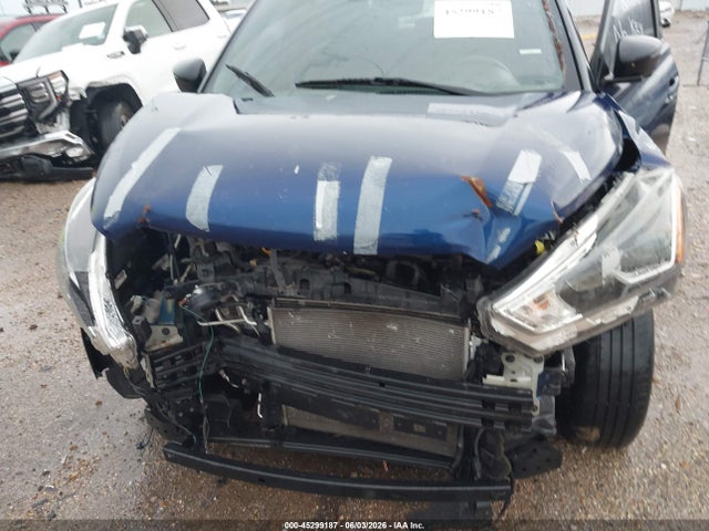 Nissan Kicks Sr