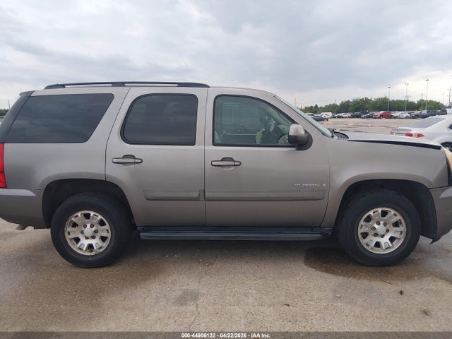 GMC Yukon Sle