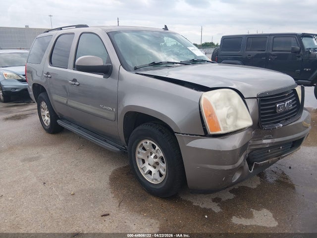 Salvage GMC Yukon Image
