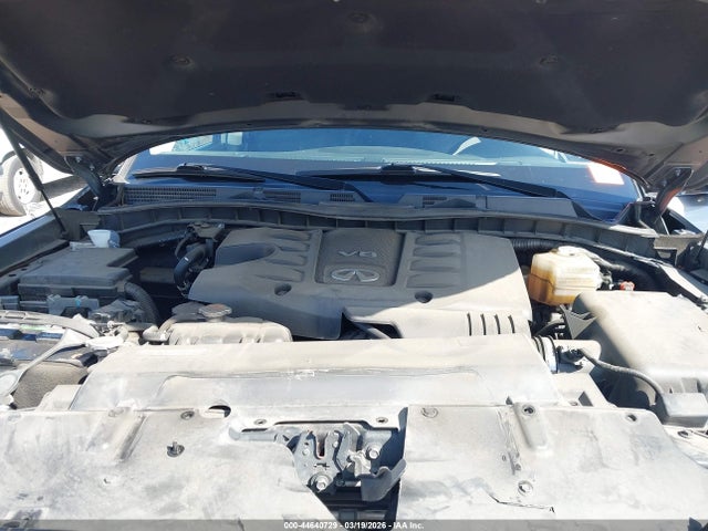 INFINITI Qx Luxe