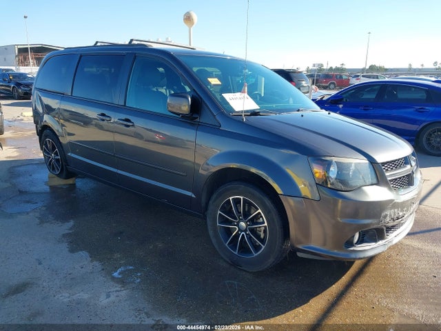 Salvage Dodge Grand Caravan Image