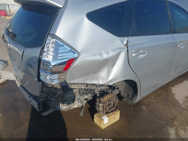 Toyota Prius v Three