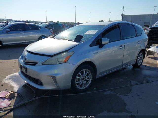 Toyota Prius v Three