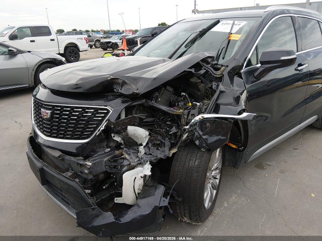 Cadillac XT4 Awd Premium Luxury