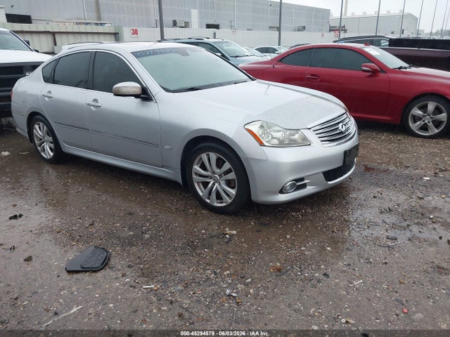 Salvage INFINITI M35 Image
