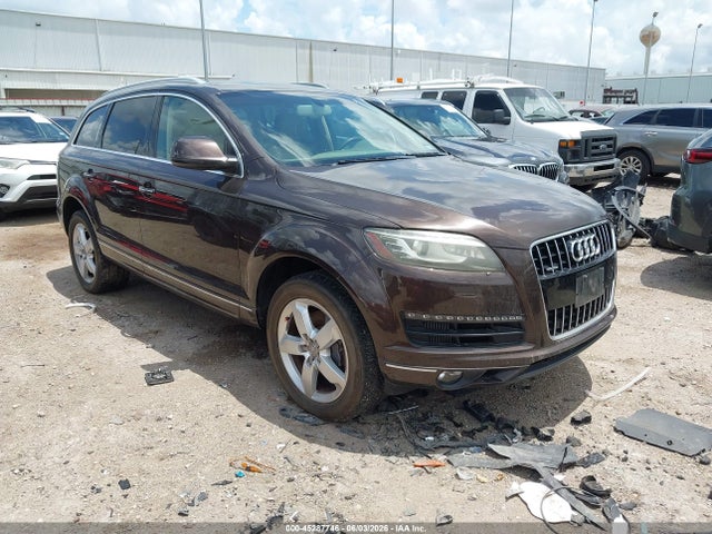 Salvage Audi Q7 Image