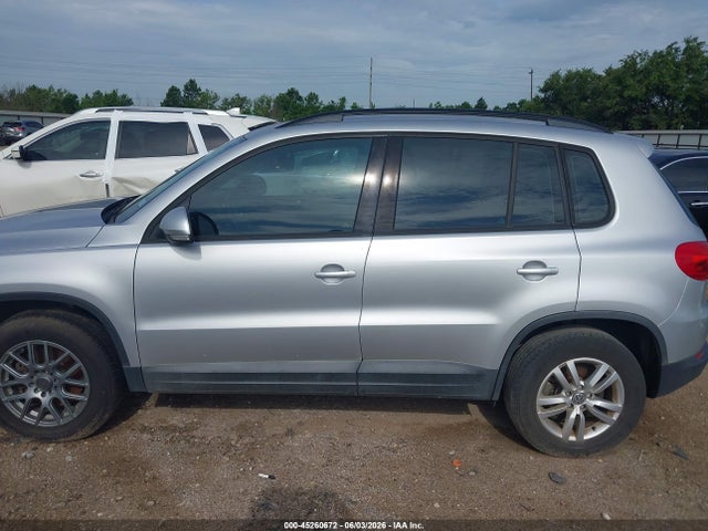 Volkswagen Tiguan S