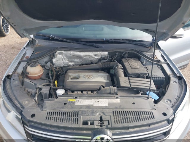 Volkswagen Tiguan S