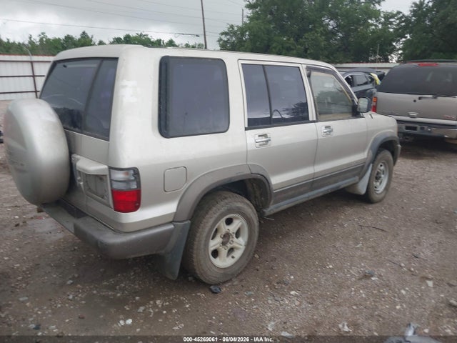 Isuzu Trooper