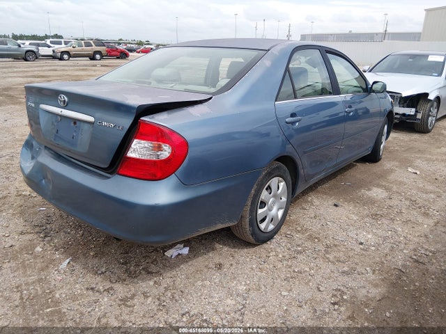 Toyota Camry Le