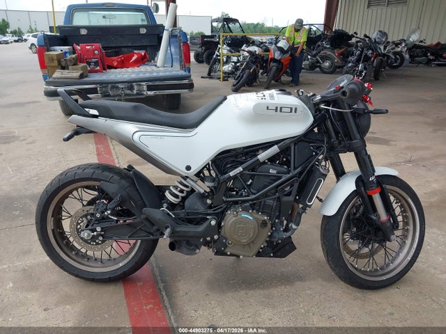 Husqvarna Vitpilen 401 Svartpilen 401