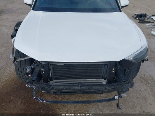 Audi Q3 2.0t S Line Premium