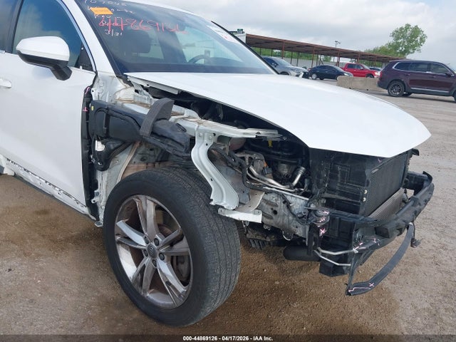 Audi Q3 2.0t S Line Premium