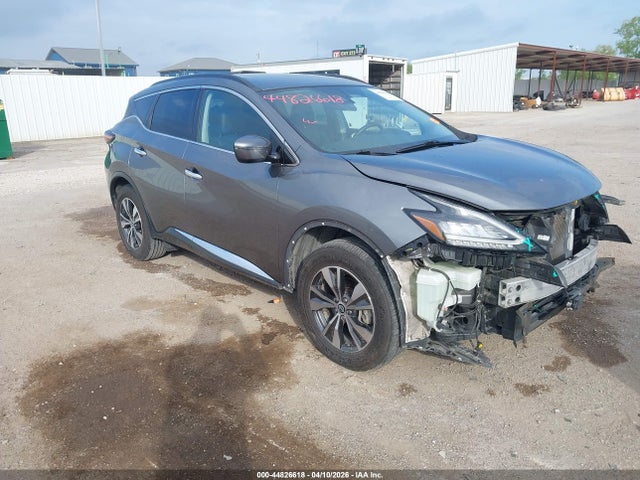 Salvage Nissan Murano Image