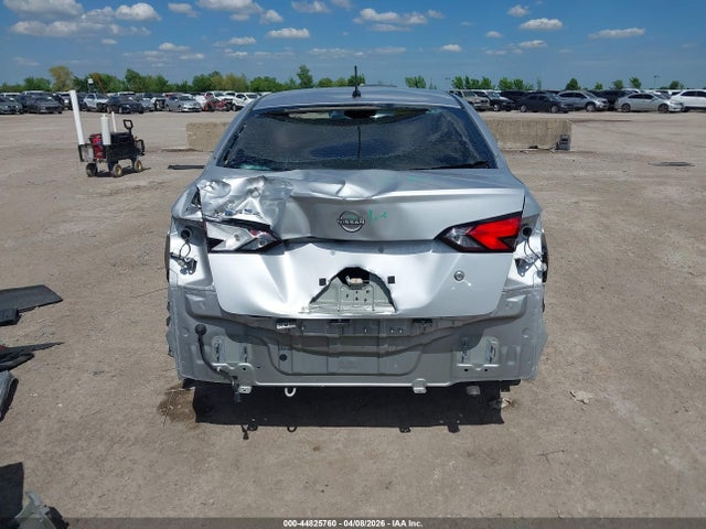 Nissan Versa 1.6 S