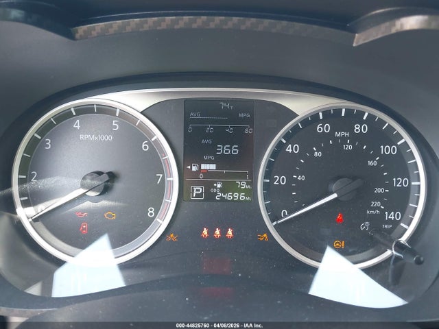 Nissan Versa 1.6 S