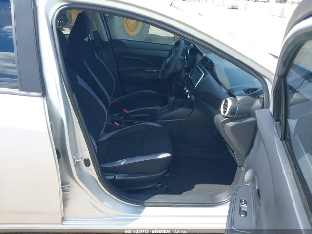 Nissan Versa 1.6 S