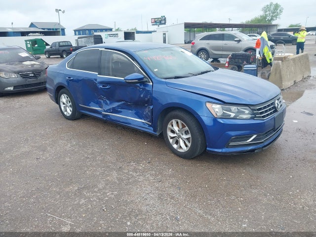 Salvage Volkswagen Passat Image