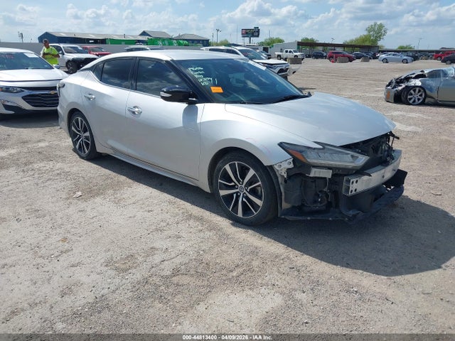 Salvage Nissan Maxima Image