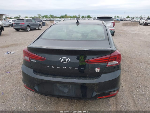 Hyundai ELANTRA Value Edition
