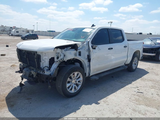 Chevrolet Silverado 1500 2wd  Short Bed Custom