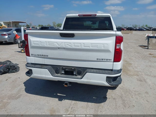 Chevrolet Silverado 1500 2wd  Short Bed Custom