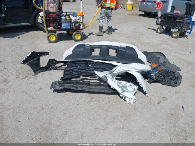 Chevrolet Silverado 1500 2wd  Short Bed Custom