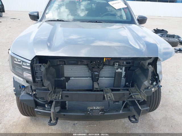 Nissan Frontier Sv 4x4