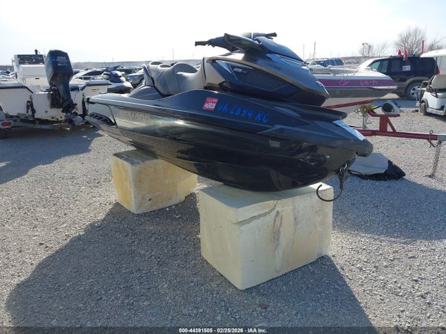 Salvage Sea-Doo Gtxis260 Image