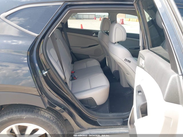 Hyundai TUCSON Sel