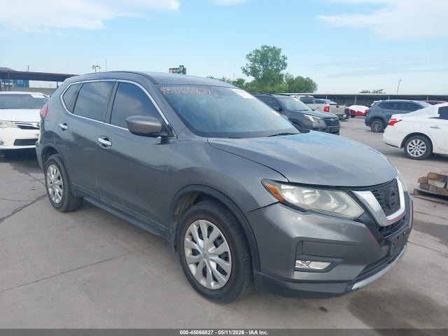 Salvage Nissan Rogue Image